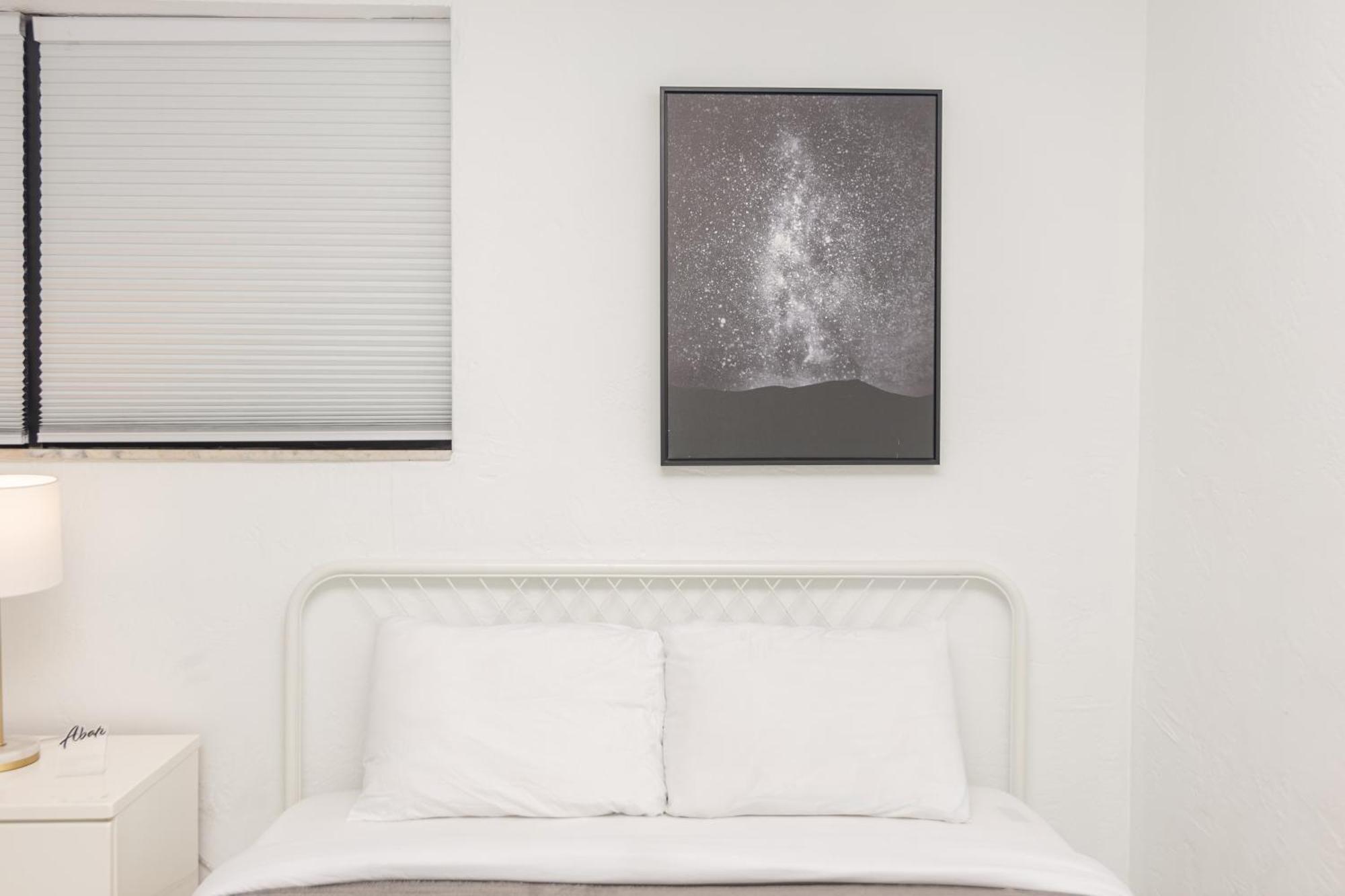 One Bedroom Apartment - With Parking & Balcony - Heart Of Wynwood Miami Luaran gambar