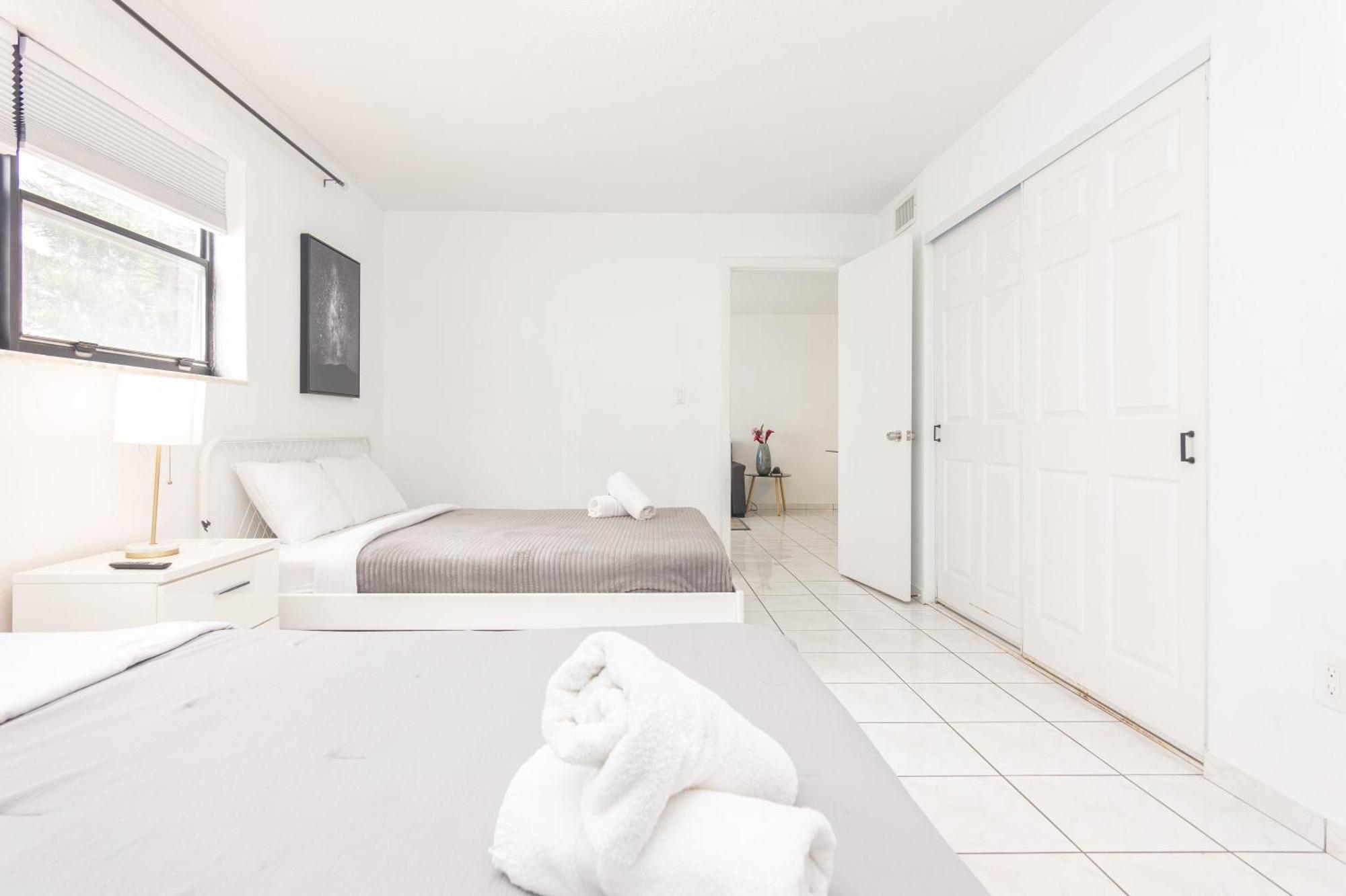 One Bedroom Apartment - With Parking & Balcony - Heart Of Wynwood Miami Luaran gambar