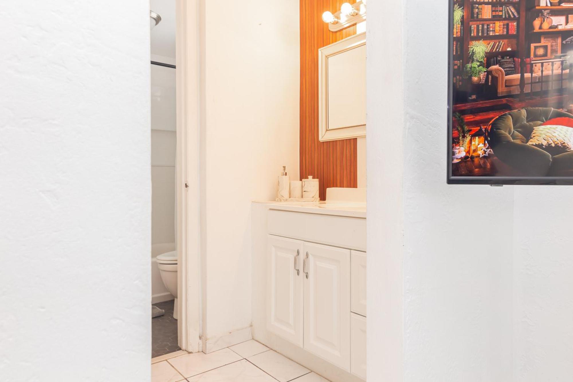 One Bedroom Apartment - With Parking & Balcony - Heart Of Wynwood Miami Luaran gambar
