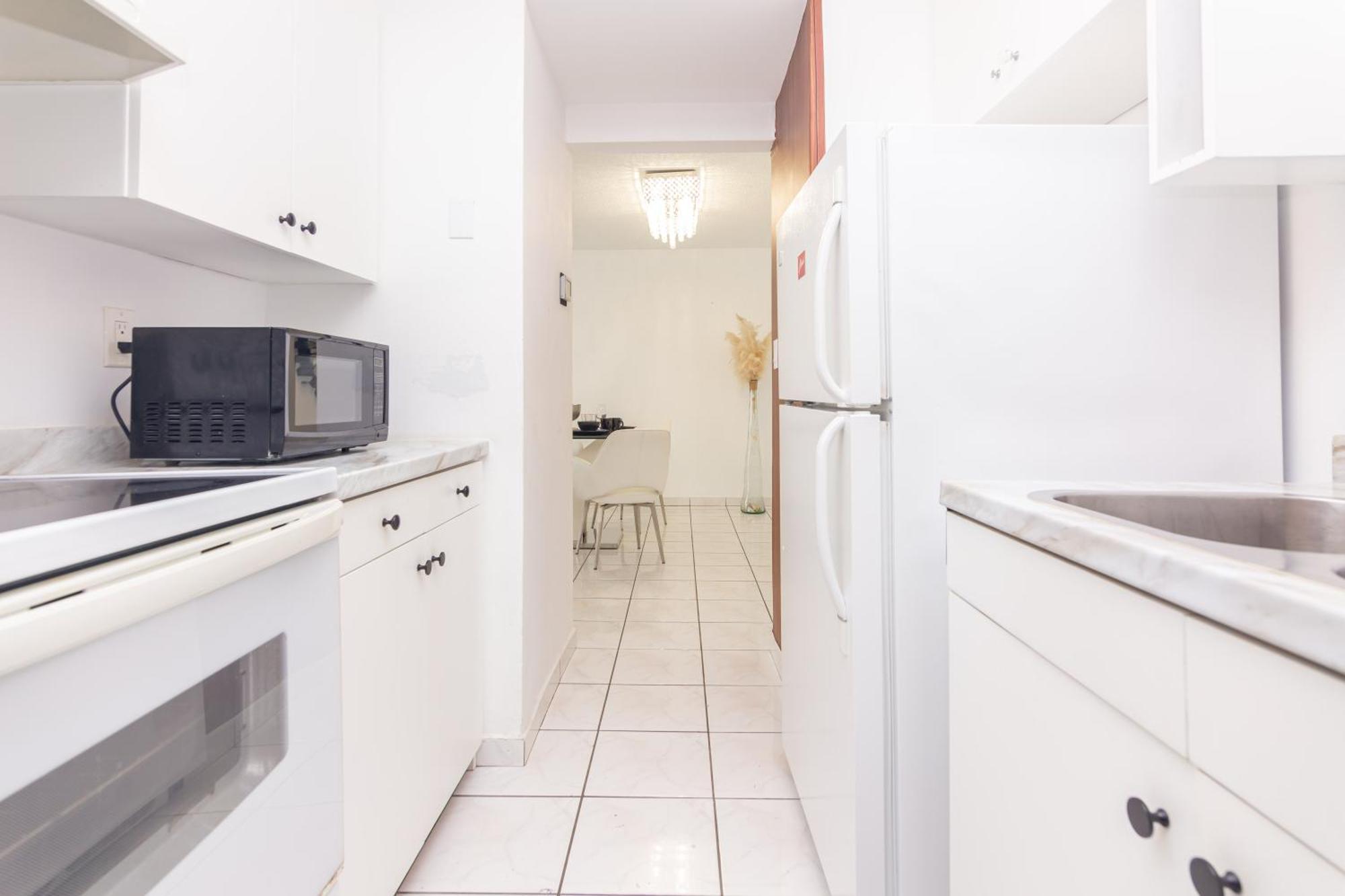 One Bedroom Apartment - With Parking & Balcony - Heart Of Wynwood Miami Luaran gambar
