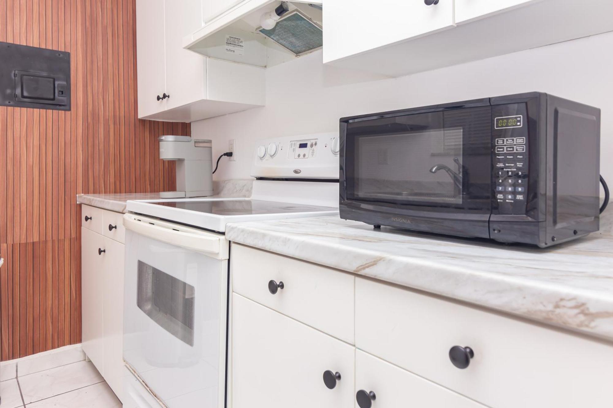 One Bedroom Apartment - With Parking & Balcony - Heart Of Wynwood Miami Luaran gambar